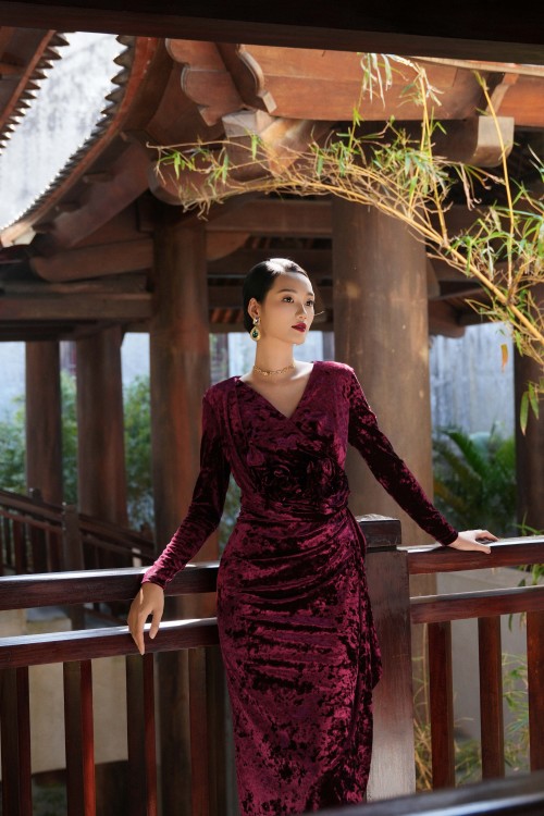 Sixdo Wine 3D Flower Velvet Sarong Dress